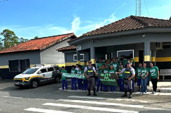 PMRv promove ação do Setembro Verde com alunos da APAE em Pariquera-Açu