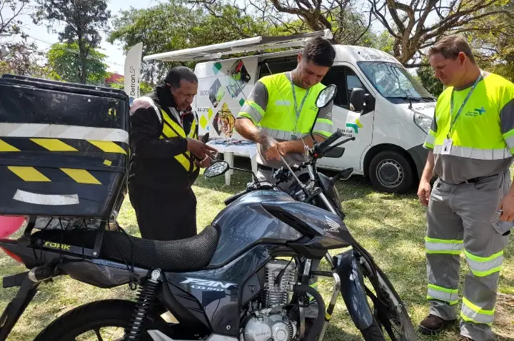 Semana Nacional do Trânsito tem início no Corredor Dom Pedro com ações de conscientização
