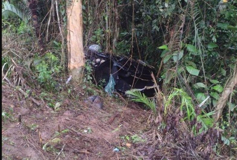 Acidente deixa três óbitos e uma vítima grave na SP-222, em Iguape/SP