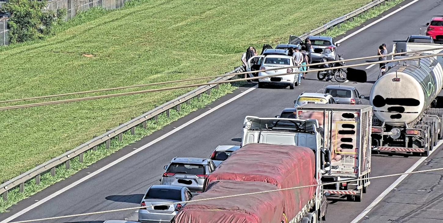 Motociclista fica ferido em acidente na SP-348, em Campinas