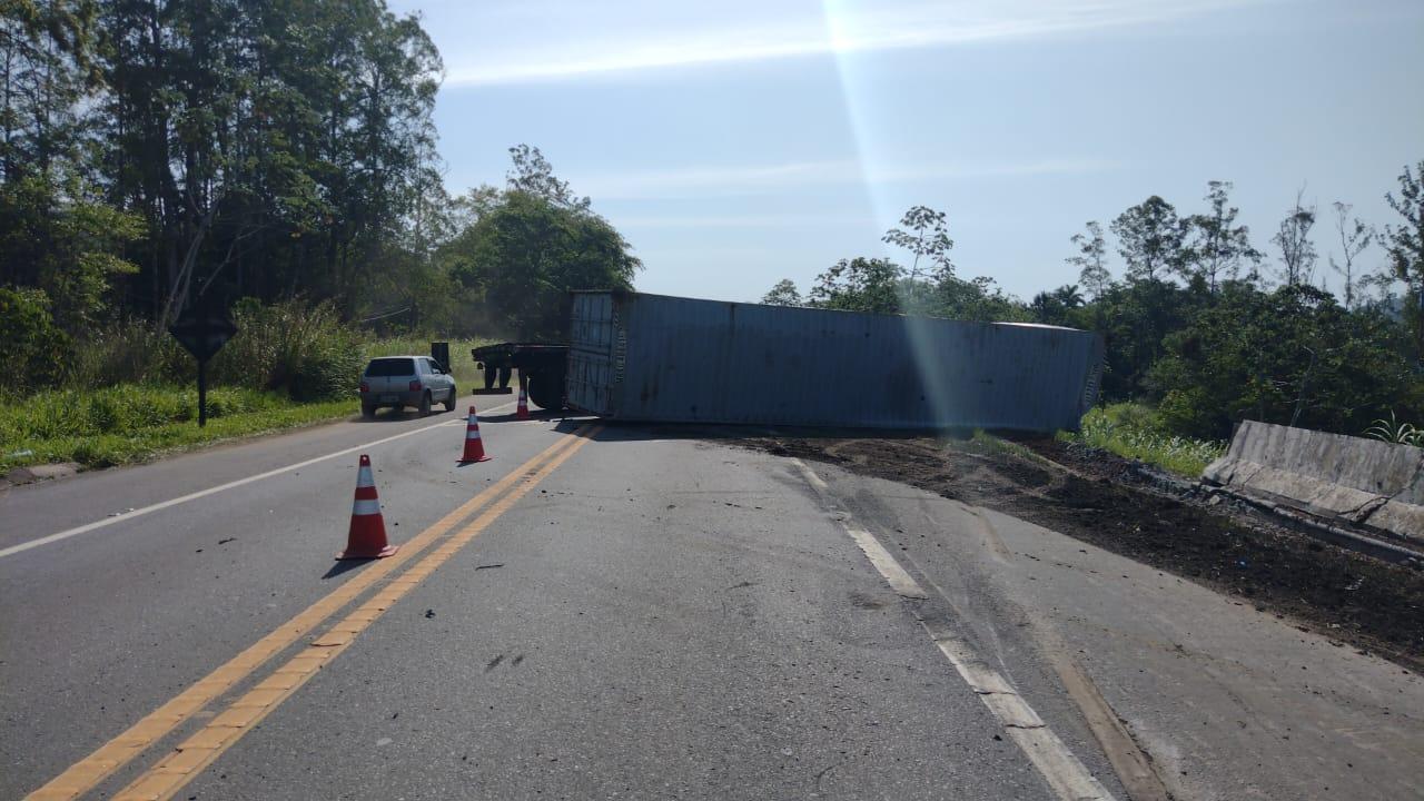 Acidente nas rodovias do Vale do Ribeira deixam feridos