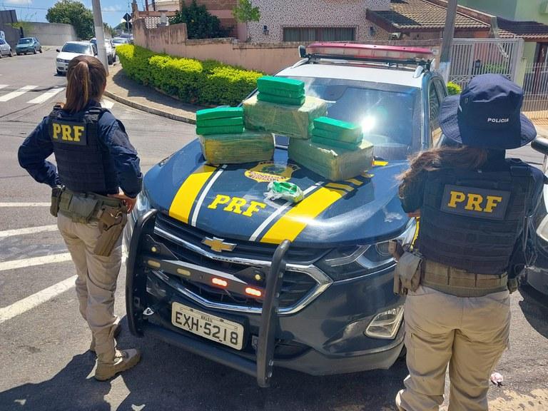 Polícia Rodoviária Federal apreende 51 kg de maconha em Atibaia
