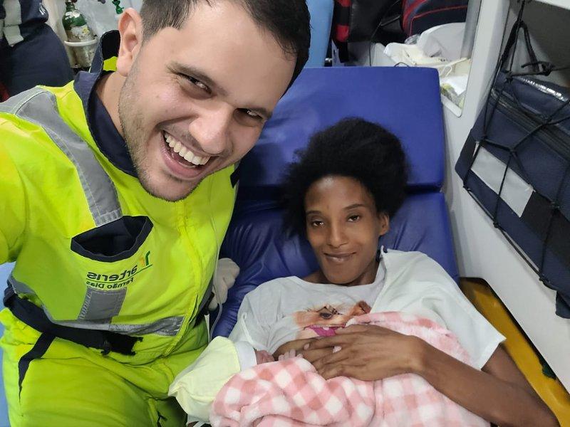 Bebê nasce na rodovia Fernão Dias com ajuda de socorristas da Arteris