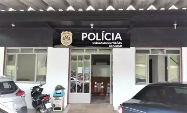 Assalto a ônibus em Cajati: Ladrões rendem funcionários e roubam peças dos coletivos