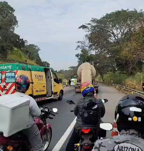 Acidente com três veiculos é registrado na Fernão Dias