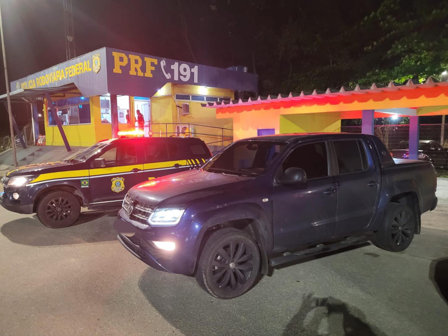 PRF apreende veículo clonado e prende procurado pela justiça na Régis Bittencourt