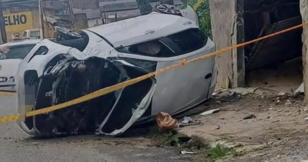 Capotamento é registrado na Marginal Castello Branco, em Registro/SP