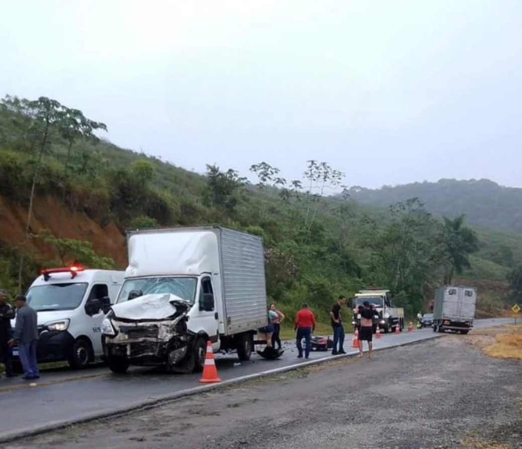 Motociclista morre em colisão frontal na SP-079 em Juquiá