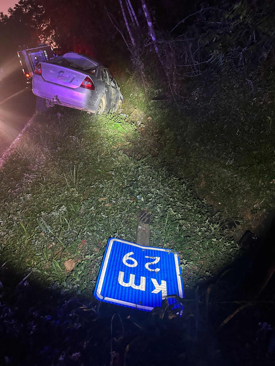 Capotamento causa morte de condutor do veículo em rodovia de Sete Barras/SP