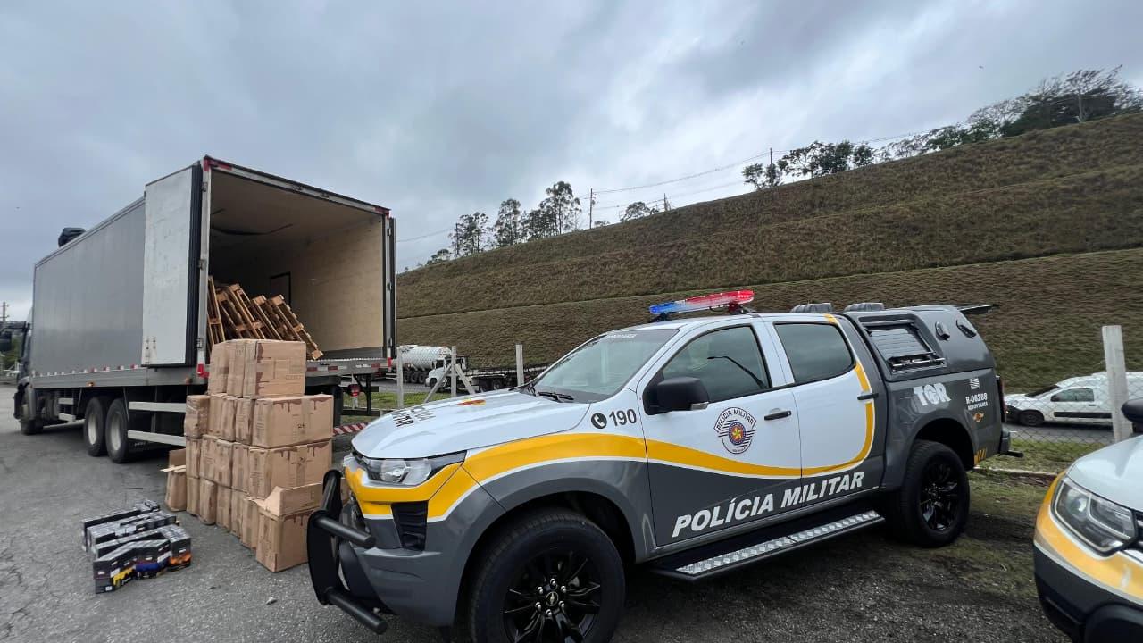 PM Rodoviária e Polícia Federal apreendem mais de R$ 1 milhão em cigarros eletrônicos contrabandeados na Régis Bittencourt