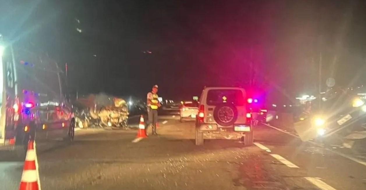 Acidente com dois carros deixa um ferido em rodovia de Bom Jesus dos Perdões/SP