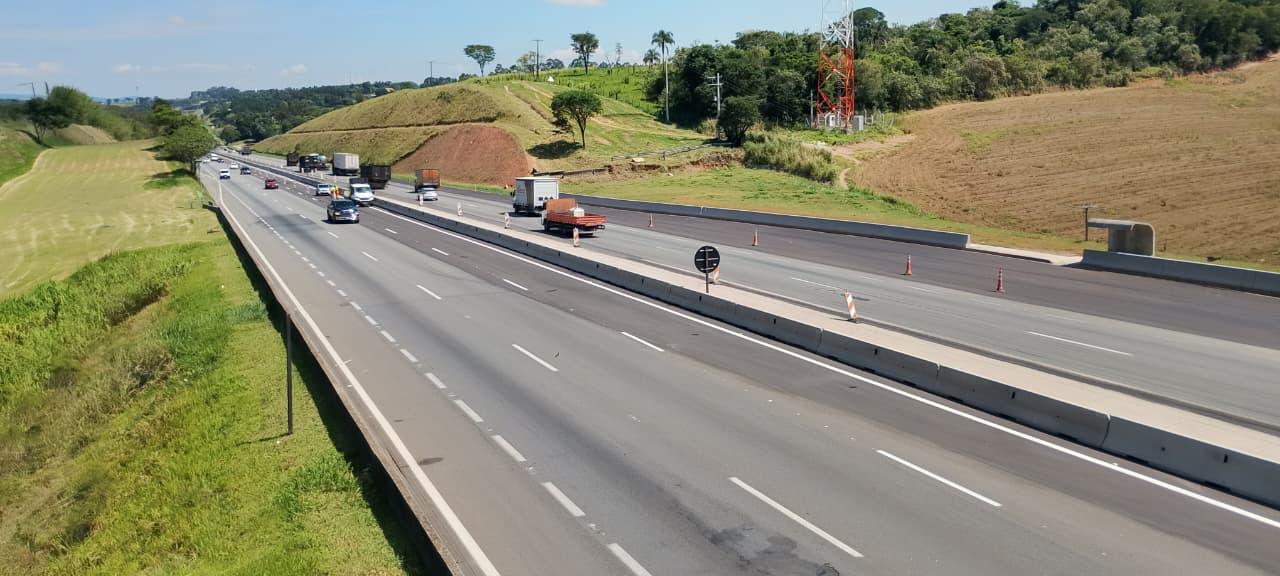 Rota das Bandeiras libera novo trecho da terceira faixa na Dom Pedro I, em Atibaia/SP