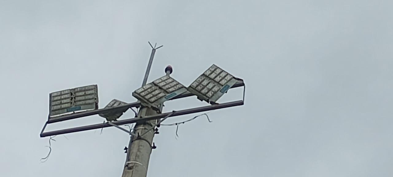 Ginásio Mário Covas, em Registro, apresenta abandono e riscos estruturais, aponta reportagem do Portal Ribeira