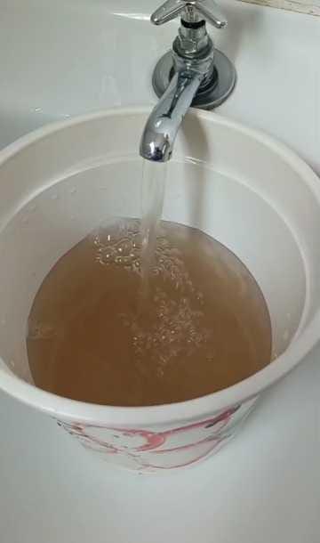 Moradores do Agrochá e Vila da Palha denunciam falta d’água e abastecimento com água turva em Registro