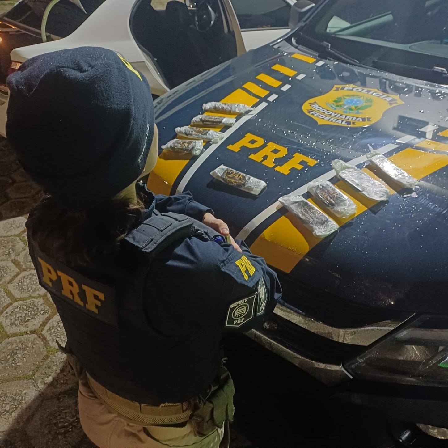 PRF intercepta táxi com haxixe escondido em pneu de estepe na Rodovia Fernão Dias