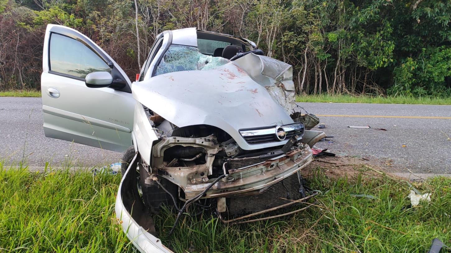 Grave acidente mata bebê e outras duas pessoas na rodovia SP-222, em Iguape/SP