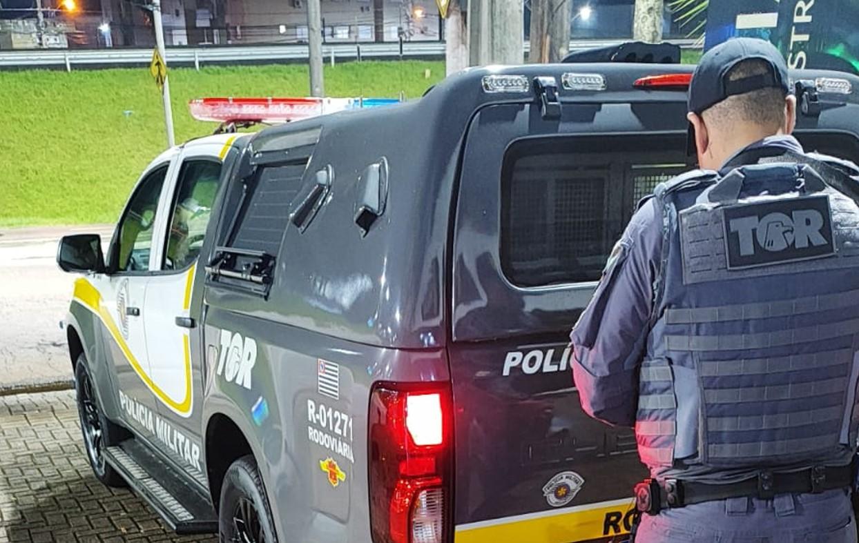 Polícia Rodoviária prende trio por roubo a pedestres em Praia Grande/SP