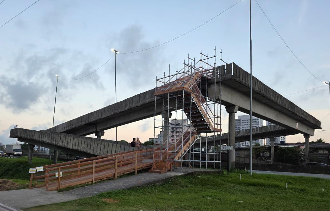 Concessionária inicia construção e reforma de 26 passarelas na rodovia SP-055