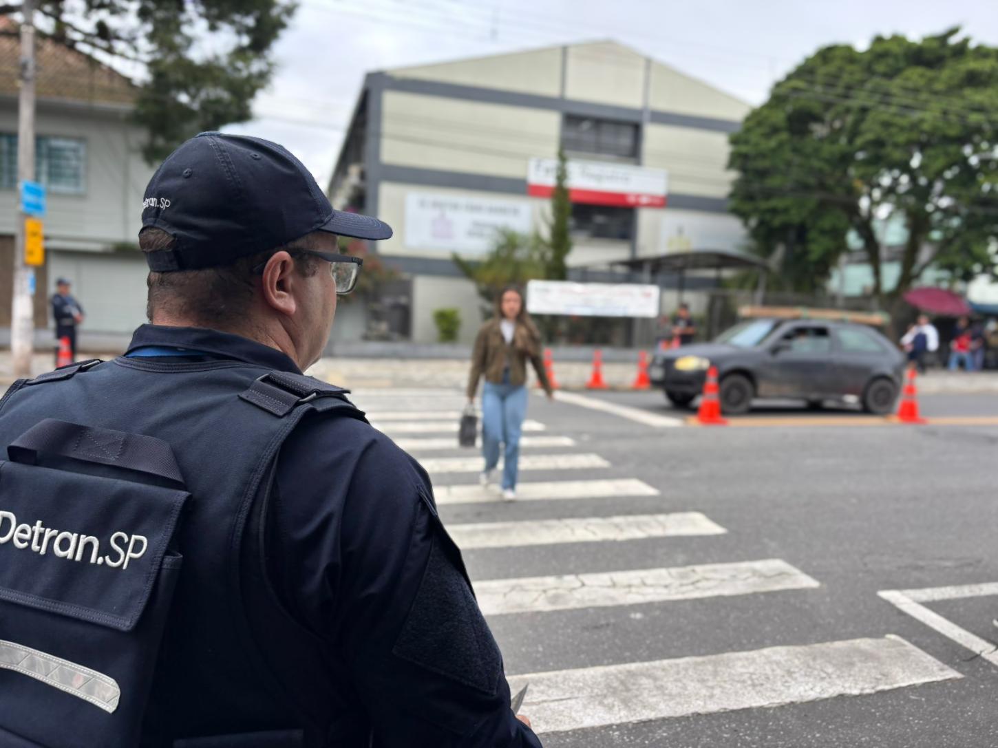 Detran-SP e Secretaria Municipal de Trânsito fiscaliza mais de 2,2 mil veículos em operação do Maio Amarelo em Registro/SP