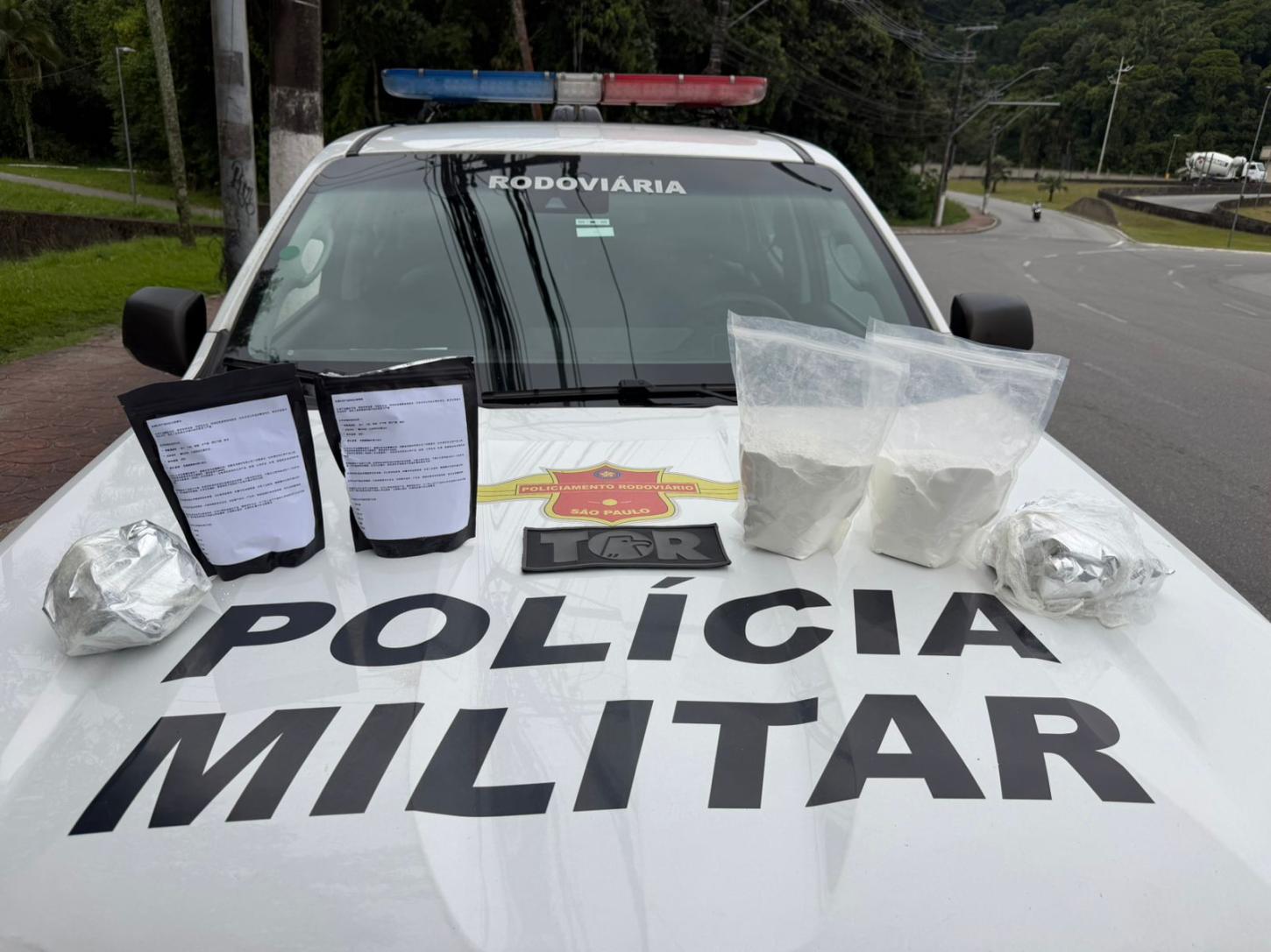 Homem é preso por tráfico de drogas na Via Expressa Sul, em Praia Grande/SP