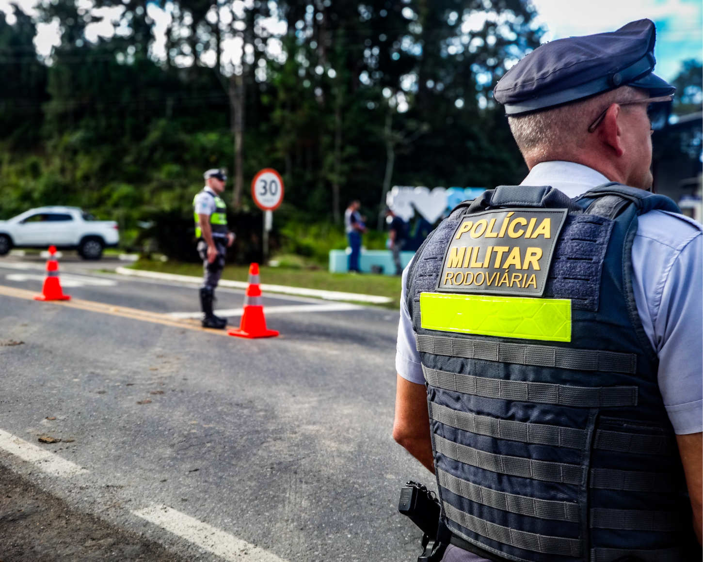 Policiamento Rodoviário reforça fiscalização nas rodovias do Vale do Ribeira durante feriado de 9 de Julho