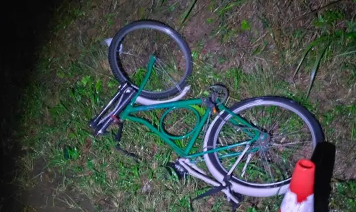 Colisão traseira entre moto e bicicleta deixa ciclista gravemente ferido em Eldorado
