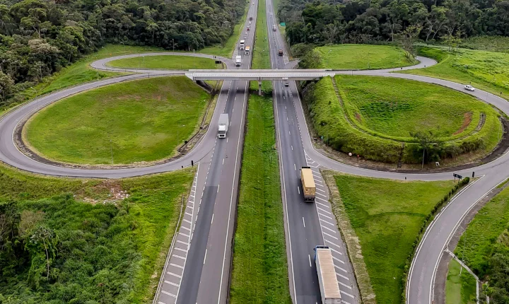 EPR vence leilão e assumirá concessão da Rodovia Régis Bittencourt por 15 anos