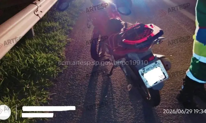 Motociclista morre após bater na traseira de carreta na Rodovia Dom Pedro I, em Campinas
