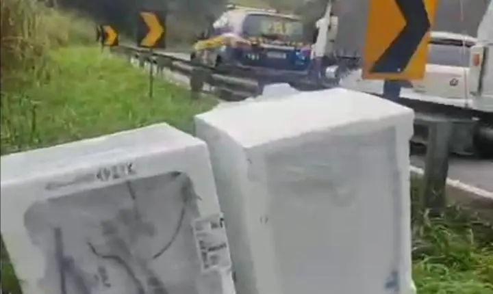 PRF recupera carga de máquinas de lavar e prende um indivíduo após furto na Rodovia Régis Bittencourt