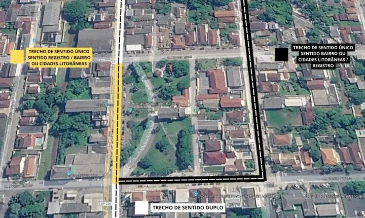Trânsito em frente à Praça da Matriz passa a ter sentido único com início de obras em Pariquera-Açu